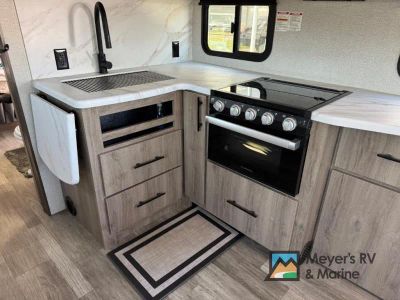 2023 Grand Design Imagine - Photo 9
