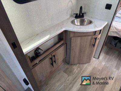2023 Grand Design Imagine - Photo 17