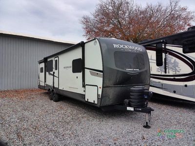 2026 Forest River Rockwood Ultra Lite — front three-quarter view