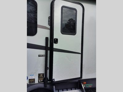 2026 Forest River Rockwood Ultra Lite — photo 17 view
