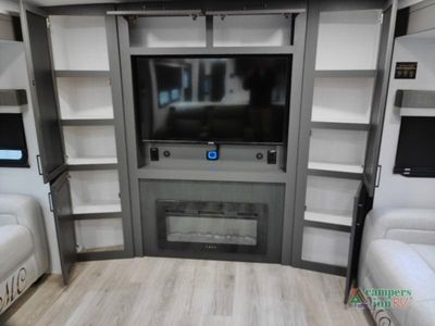 2026 Forest River Rockwood Ultra Lite — photo 26 view
