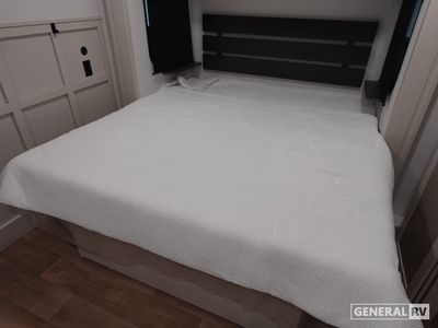 2026 Grand Design Influence - Photo 9