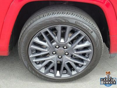 2023 Jeep Compass — detail view