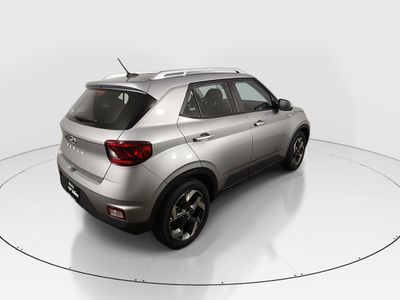 2025 Hyundai Venue — photo 7 view