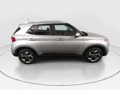 2025 Hyundai Venue — photo 8 view