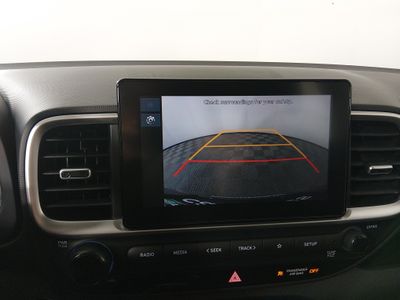 2025 Hyundai Venue — photo 16 view