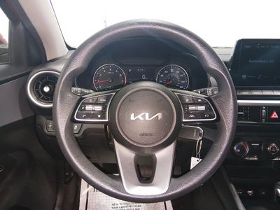 2024 Kia Forte - Photo 12