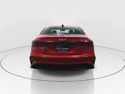 2024 Kia Forte - Photo 6