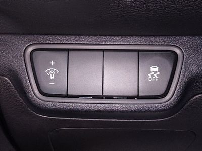 2024 Kia Forte - Photo 13