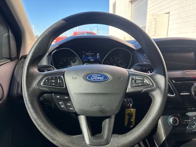2018 Ford Focus — photo 18 view