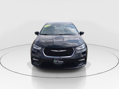 2023 Chrysler Pacifica — side profile view