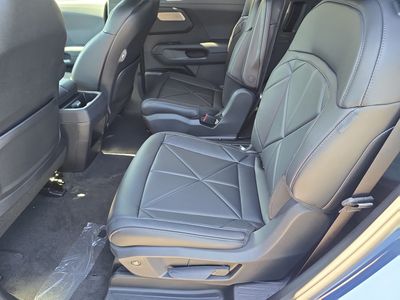 2027 Kia Telluride Hybrid - Photo 17