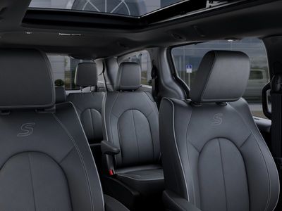 2026 Chrysler Pacifica - Photo 26