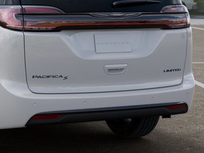 2026 Chrysler Pacifica - Photo 13