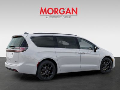 2026 Chrysler Pacifica - Photo 4