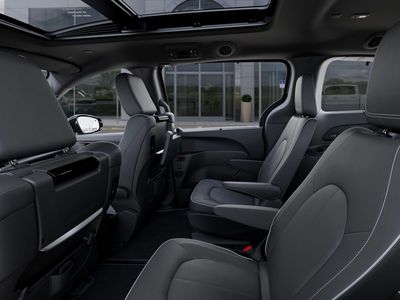 2026 Chrysler Pacifica - Photo 23