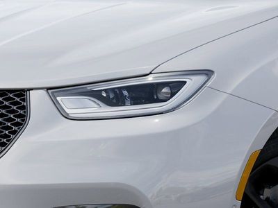 2026 Chrysler Pacifica - Photo 10