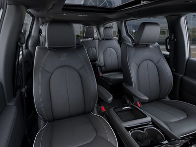 2026 Chrysler Pacifica - Photo 16