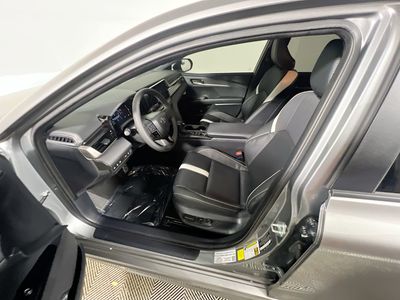 2025 Toyota Camry - Photo 12