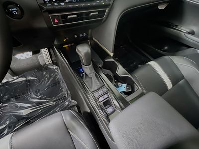 2025 Toyota Camry - Photo 22