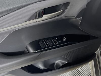 2025 Toyota Camry - Photo 14