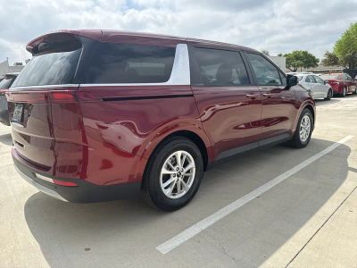 2023 Kia Carnival - Photo 9