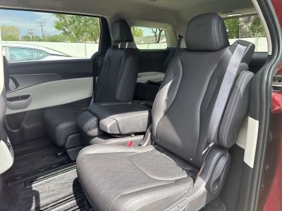 2023 Kia Carnival - Photo 5