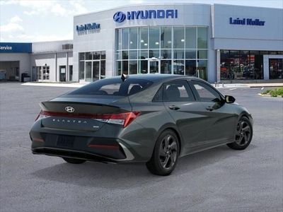 2026 Hyundai Elantra Hybrid - Photo 4