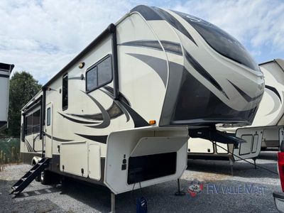 2020 Grand Design Solitude S-Class - Photo 1