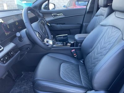 2025 Kia Sportage — photo 9 view