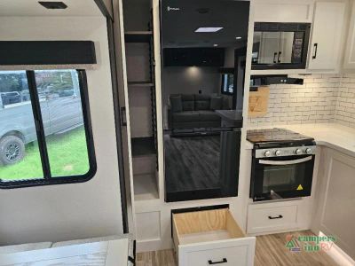 2027 Venture RV SportTrek Touring Edition — photo 29 view
