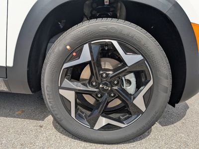 2026 Kia Seltos — photo 12 view