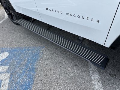 2026 Jeep Grand Wagoneer L — photo 14 view