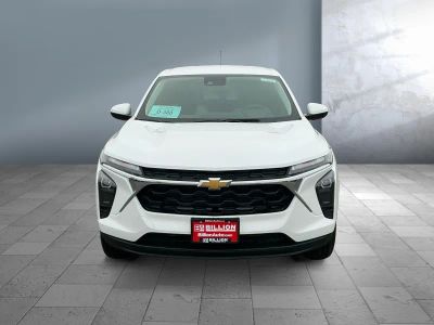 2026 Chevrolet Trax - Photo 2