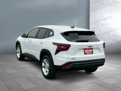 2026 Chevrolet Trax - Photo 4