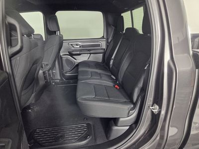 2026 Ram 1500 — photo 18 view