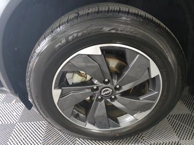 2024 Nissan Rogue — photo 10 view