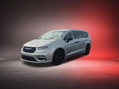 2024 Chrysler Pacifica — interior view