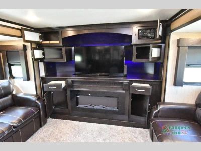 2017 Grand Design Momentum - Photo 31