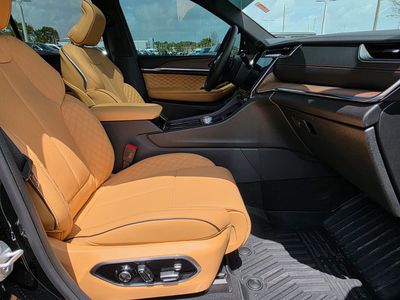 2025 Jeep Grand Cherokee - Photo 10