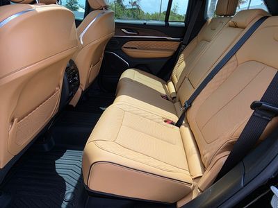 2025 Jeep Grand Cherokee - Photo 18