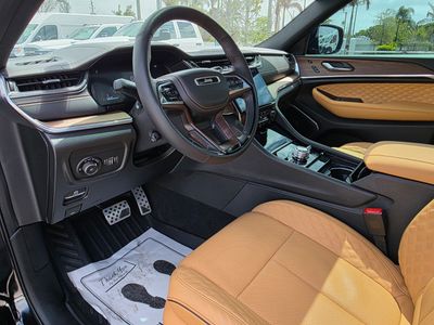 2025 Jeep Grand Cherokee - Photo 23