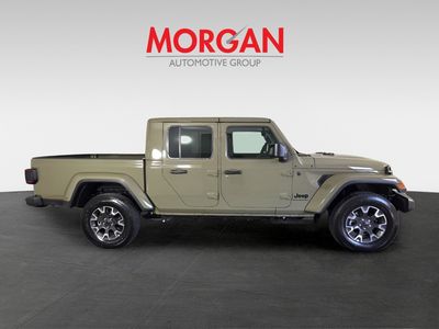 2026 Jeep Gladiator - Photo 4