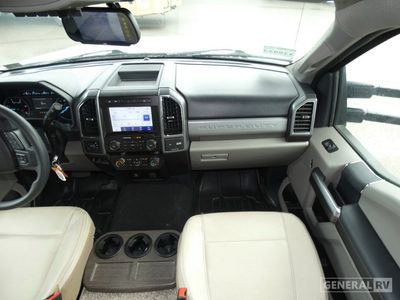 2022 Thor Motor Coach Omni - Photo 10