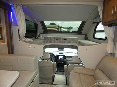 2022 Thor Motor Coach Omni - Photo 13