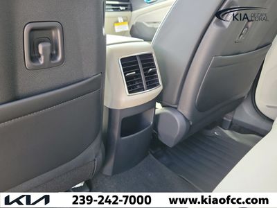 2026 Kia Sportage — photo 13 view