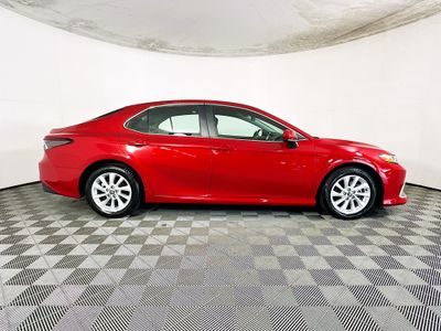 2024 Toyota Camry - Photo 2