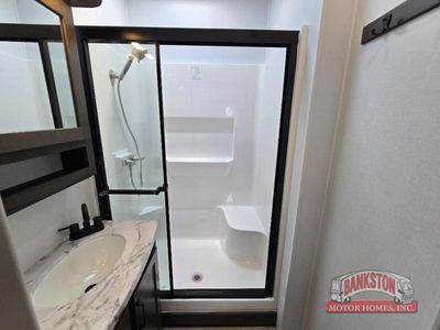 2026 Montana High Country 377FL - Photo 31