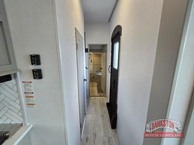 2026 Montana High Country 377FL - Photo 27