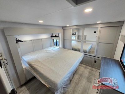2026 Montana High Country 377FL - Photo 36